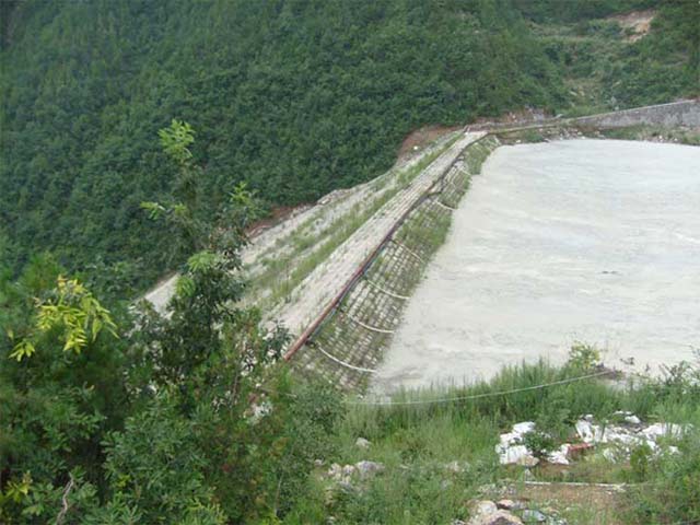 地灵公司尾矿库治理