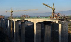 公路工程监理失职失责   至工程事故发生